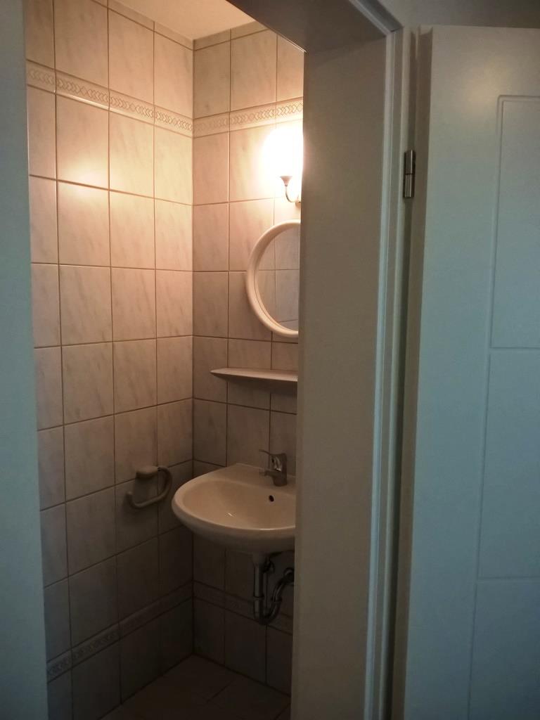 12-EG-WC